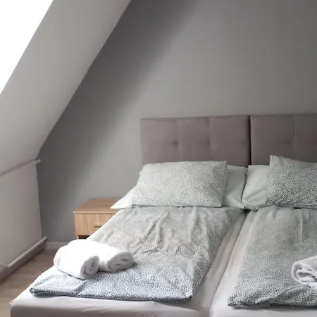 árnyas Panzió Gödöllő