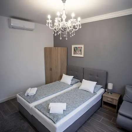 Alojamento de Acomodação e Pequeno-almoço árnyas Panzió