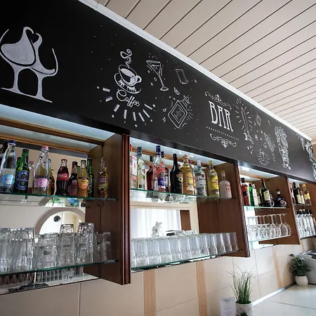 árnyas Panzió Alojamento de Acomodação e Pequeno-almoço 3*