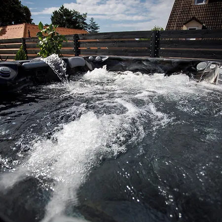 árnyas Panzió Alojamento de Acomodação e Pequeno-almoço Gödöllő