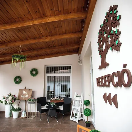 árnyas Panzió Alojamento de Acomodação e Pequeno-almoço Gödöllő