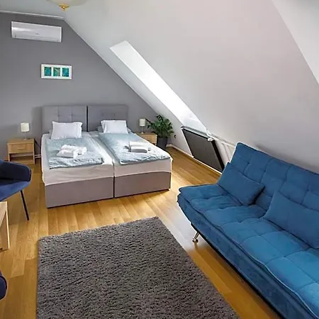 Arnyas Panzio Bed and Breakfast 3*