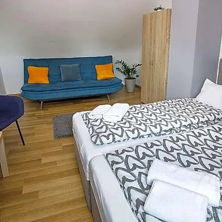 Arnyas Panzio 3* Gödöllő