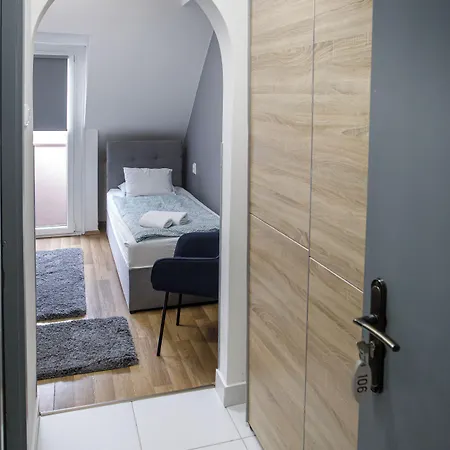 Couette-café Arnyas Panzio 3*