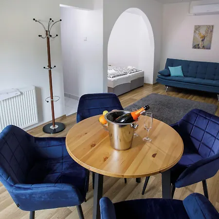 Couette-café Arnyas Panzio 3*